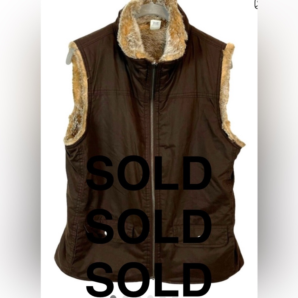 GAP Women’s Medium Chocolate Brown Reversible Faux Fur Vest